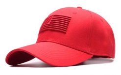 Czapka z Daszkiem, Czerwona, Flaga Ameryki, USA z Regulacją Rozmiaru, Bawełniana. Czerwone czapki z daszkiem Pako Jeans, na lato, bez wzorów, z bawełny. Za 39.00 zł.
