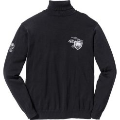 Sweter z golfem Regular Fit bonprix czarny. Swetry nierozpinane marki bonprix. Za 37.99 zł.