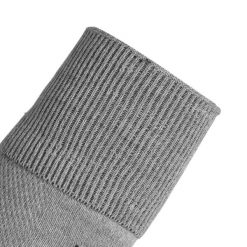 Skarpetki Uhlsport Team Pro Player. Czarne skarpety Uhlsport, bez wzorów, z tkaniny. W wyprzedaży za 36.50 zł.