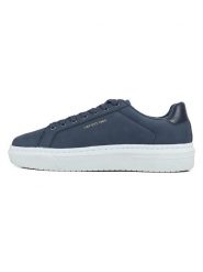 GAP Sneakersy w kolorze granatowym rozmiar: 41. Niebieskie buty sportowe casual GAP, bez wzorów, bez zapięcia. Za 149.45 zł.