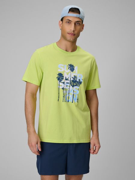 4F T-shirt regular z nadrukiem męski - zielony S. Zielone t-shirty 4F, m, bez wzorów, z bawełny, bez kołnierzyka, bez ramiączek. Za 69.99 zł.