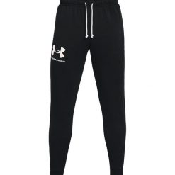 Spodnie sportowe męskie Under Armour Ua Rival Terry Jogger 001. Czarne joggery i bojówki Under Armour, m, bez wzorów, z dresówki. Za 129.99 zł.