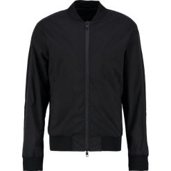 J.LINDEBERG FORCE Kurtka przeciwdeszczowa black. Kurtki marki J.LINDEBERG. W wyprzedaży za 943.20 zł.