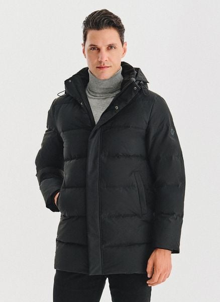 PAKO LORENTE – Czarna puchowa kurtka męska. Czarne kurtki Pako Lorente, na zimę, m, bez wzorów, z poliesteru. Za 499.99 zł.