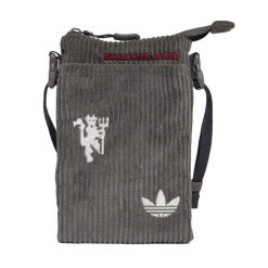 Torba Crossbody Adidas. Szare torby na ramię MANCHESTER UNITED, bez wzorów, z materiału, na ramię, bez dodatków. Za 183.99 zł.
