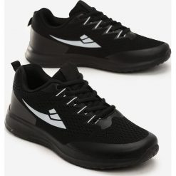 Czarne Buty Sportowe Harmondsworth. Czarne buty do biegania Born2be, bez wzorów, przed kostkę, bez zapięcia, do biegania. Za 89.99 zł.