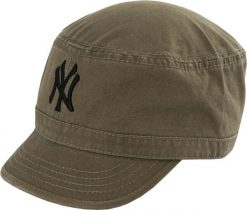 Czapka unisex 100% bawełna, styl militarny. Czerwone czapki z daszkiem New Era, bez wzorów, z bawełny. Za 178.99 zł.