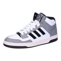 Buty Adidas Wysokie sneakersy inspirowane koszykówką. Czarne buty do koszykówki Adidas, bez zapięcia, do koszykówki. Za 273.85 zł.
