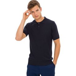 Koszulka polo w kolorze granatowym. Koszulki polo marki Galvanni. W wyprzedaży za 249.95 zł.