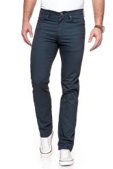 WRANGLER SPODNIE MĘSKIE ARIZONA STRETCH NAVY W12OAN114 112126291. Niebieskie spodnie materiałowe Wrangler, na co dzień, l, bez wzorów, z materiału. W wyprzedaży za 89.99 zł.