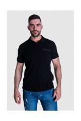 FENDI Koszulka polo męska w kolorze czarnym. Czarne koszulki polo Fendi, l, z aplikacjami, z bawełny, bez kołnierzyka, bez ramiączek. W wyprzedaży za 699.99 zł.