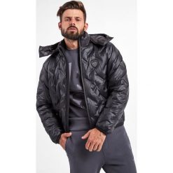 Kurtka EA7 EMPORIO ARMANI. Czarne kurtki EA7 Emporio Armani, m, z aplikacjami, z kapturem. Za 1,799.00 zł.