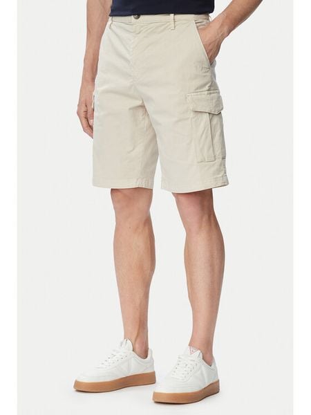 Guess Szorty materiałowe M6GDVA W1703 Kremowy Regular Fit. Białe szorty Guess, m, z aplikacjami, z bawełny. Za 434.99 zł.