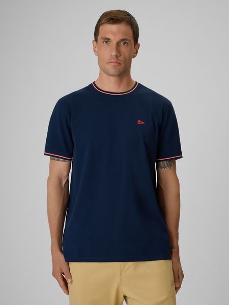 4F T-shirt regular gładki męski - granatowy S. Niebieskie t-shirty 4F, m, bez wzorów, z bawełny, bez kołnierzyka, bez ramiączek. Za 79.99 zł.