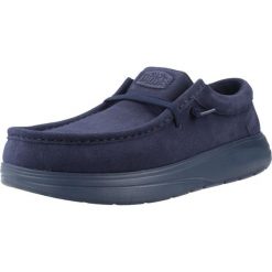 Buty HEY DUDE WALLY X SUEDE Niebieski. Niebieskie buty turystyczne Hey dude, bez wzorów, ze skóry, bez zapięcia, trekkingowe. Za 269.99 zł.