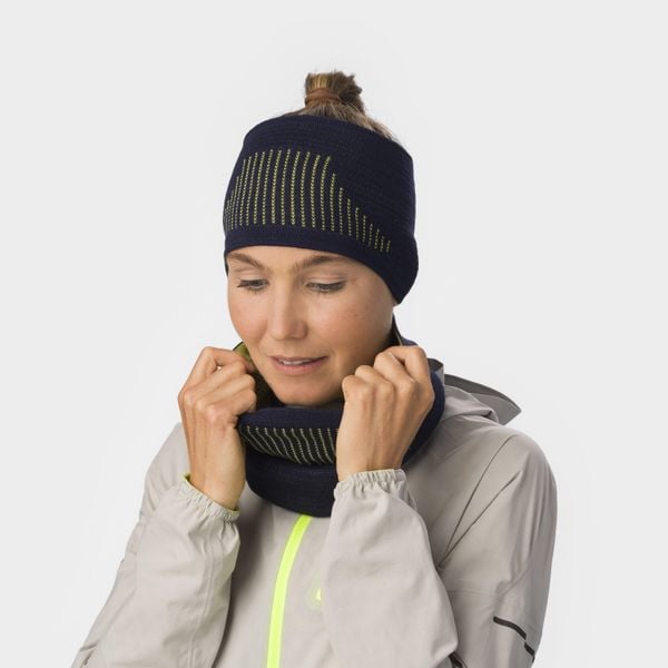 Komin Eisbar G.A.O. Multitube T 2. Niebieskie szaliki Eisbar, bez wzorów, z materiału. Za 334.60 zł.