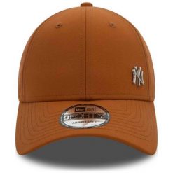 Czapka z daszkiem New Era Flawless 9FORTY New York Yankees. Brązowe czapki z daszkiem New Era, bez wzorów. Za 89.99 zł.