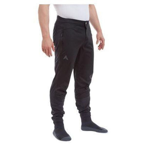 Wodoodporne spodnie Altura Rigde. Czarne szorty ALTURA, l, bez wzorów. Za 485.45 zł.