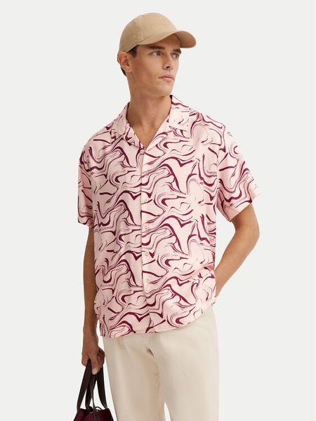 Bugatti Koszula 9253-78956C Czerwony Comfortable Fit. Czerwone koszule Bugatti, m, bez wzorów, z wiskozy, bez kołnierzyka, bez ramiączek. Za 569.99 zł.