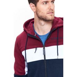 BLUZA MĘSKA Z KAPTUREM MULTIKOLOROWA. Bluzy marki TOP SECRET. Za 119.99 zł.