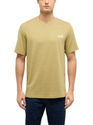 Mustang Koszulka "Austin" w kolorze khaki rozmiar: XXL. Brązowe bezrękawniki Mustang, xxl, bez wzorów, z bawełny, bez kołnierzyka, bez ramiączek. Za 74.63 zł.
