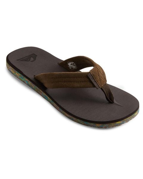Sandały dla Mężczyzn CARVER SUEDE RECYCLED. Brązowe sandały Quiksilver, z gumy, bez zapięcia. Za 149.99 zł.
