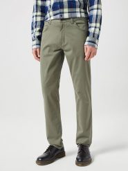 Wrangler Spodnie w kolorze zielonym rozmiar: W31/L32. Zielone spodnie materiałowe Wrangler, na co dzień, l, z aplikacjami, z materiału. Za 137.10 zł.