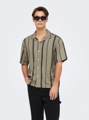 ONLY & SONS Koszula - Regular fit - w kolorze khaki rozmiar: L. Brązowe koszule Only & Sons, l, bez wzorów, bez kołnierzyka, bez ramiączek. Za 70.24 zł.