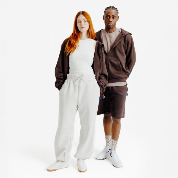 Bluza na suwak unisex Elementals. Brązowe bluzy z kapturem Decathlon, uniwersalny, bez wzorów, z bawełny, z kapturem. Za 199.99 zł.