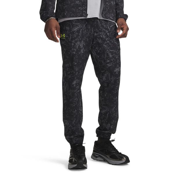 Spodnie treningowe Under Armour Vibe Woven Jogger 1386557. Białe joggery i bojówki Under Armour, m, bez wzorów, z elastanu, sportowe. Za 348.95 zł.