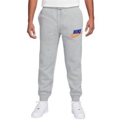 Spodnie treningowe męskie Nike Club Bb Jogger. Szare buty treningowe Nike, bez wzorów, z dresówki, na fitness i siłownię. Za 375.00 zł.