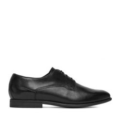 Półbuty Lasocki. Czarne eleganckie półbuty Lasocki, bez wzorów, bez obcasa, bez zapięcia. Za 249.99 zł.