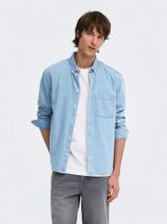 ONLY & SONS Koszula dżinsowa "Onsorson" - Regular fit - w kolorze błękitnym rozmiar: XS. Niebieskie koszule Only & Sons, xs, bez wzorów, bez kołnierzyka, bez ramiączek. Za 83.03 zł.