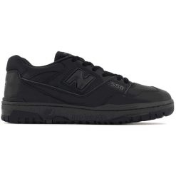 Buty sportowe sneakersy New Balance 550 czarne niskie- BB550BBB. Czarne buty do biegania New Balance, bez wzorów, bez zapięcia, do biegania. Za 710.00 zł.