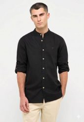 Męska Koszula Mustang Style Yuma Black 1017001 4142. Czarne koszule Mustang, l, bez wzorów, bez kołnierzyka, bez ramiączek. Za 169.99 zł.