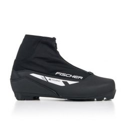 Buty do nart biegowych Fischer XC Touring Black 2024. Czarne buty do biegania FISCHER, bez wzorów, bez zapięcia, narciarskie. W wyprzedaży za 349.00 zł.