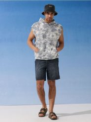 Klapki z dwoma paskami z naturalnej skóry i klamrami - szary. Szare klapki Sinsay, ze skóry. Za 39.99 zł.