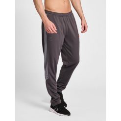 Jogging Hummel hmlMINNIE. Czarne szorty Hummel, xl, bez wzorów, sportowe. Za 215.50 zł.