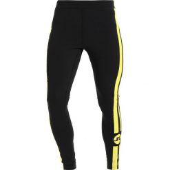J.LINDEBERG CLINTON COMPRESSION POLY Legginsy black. Spodnie treningowe długie marki J.LINDEBERG, z elastanu. W wyprzedaży za 407.20 zł.