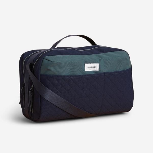 Torba jeździecka na przybory Fouganza 22 l. Niebieskie torby na ramię FOUGANZA, bez wzorów, z tkaniny, na ramię, duże, bez dodatków. Za 169.99 zł.