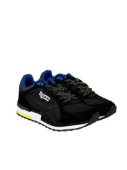 Gas Sneakersy "Desmo MIX" | GAM223300 | Desmo MIX | Mężczyzna | Czarny. Czarne buty sportowe casual Gas, bez wzorów, ze skóry ekologicznej, bez zapięcia. W wyprzedaży za 219.00 zł.