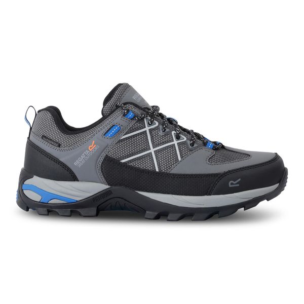 Buty turystyczne męskie Samaris III Low. Niebieskie buty turystyczne Regatta, bez wzorów, z materiału, bez zapięcia, trekkingowe. Za 354.50 zł.
