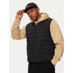 Czapka z daszkiem Quiksilver. Czarne czapki z daszkiem Quiksilver, bez wzorów. Za 89.99 zł.