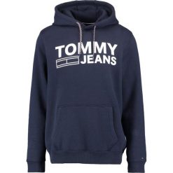 Tommy Jeans Bluza z kapturem black iris. Bluzy marki Tommy Jeans. W wyprzedaży za 359.10 zł.