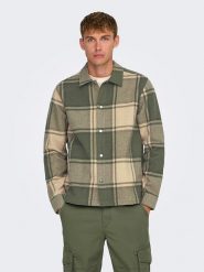 ONLY & SONS Kurtka koszulowa w kolorze oliwkowo-beżowo-zielonym rozmiar: XL. Brązowe kurtki Only & Sons, xl, bez wzorów, bez kaptura. Za 142.53 zł.