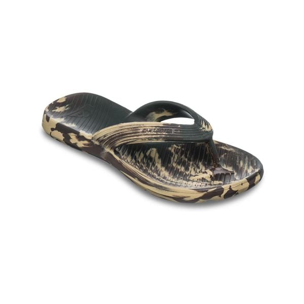 Sandały dla Mężczyzn SALVAGE Zielony. Zielone sandały Quiksilver, bez zapięcia. W wyprzedaży za 110.90 zł.