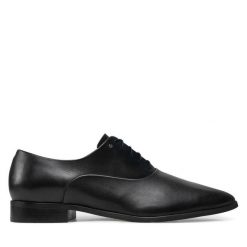 Półbuty Baldowski. Czarne eleganckie półbuty Baldowski, bez wzorów, bez obcasa, bez zapięcia. Za 539.99 zł.