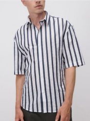 Koszula w paski comfort fit - granatowy. Niebieskie koszule Reserved, l, bez wzorów, z bawełny, bez kołnierzyka, bez ramiączek. Za 129.99 zł.