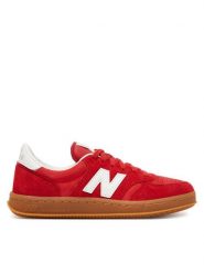 New Balance Sneakersy CT500FB Czerwony. Czerwone buty sportowe casual New Balance, bez wzorów, ze skóry, bez zapięcia. Za 409.99 zł.