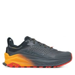 Trekkingi Altra. Czarne buty trekkingowe Altra, bez wzorów, bez zapięcia. Za 779.99 zł.